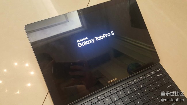 出非常新的自用galaxy tabpro s一臺(tái)