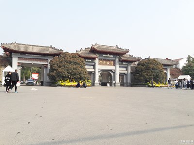 【鏡頭里的風(fēng)情建筑】+河南大學(xué)老校區(qū)