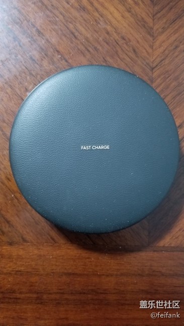 收到了note7贈品無線充電器