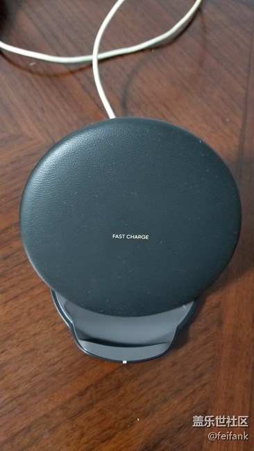 收到了note7贈品無線充電器