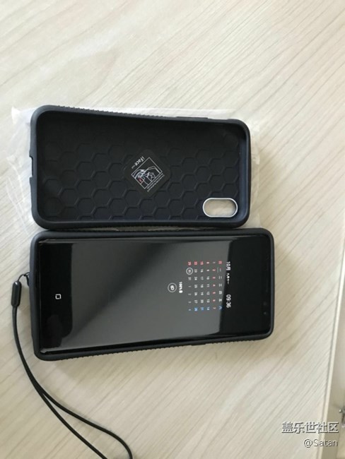 就是這么專一，用了5年的手機殼