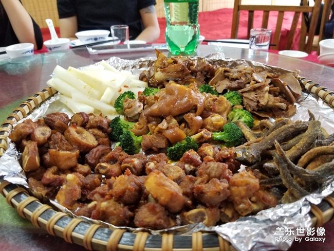 吊燒雞，烤全羊！美味極了