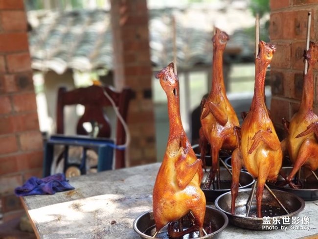 吊燒雞，烤全羊！美味極了