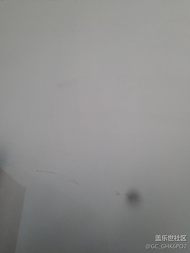 NOTE8 前置攝像頭右下角有黑點(diǎn)，有同樣情況的機(jī)友嗎？