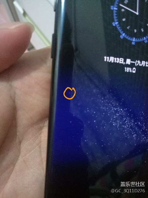 屏幕出站一個(gè)紅點(diǎn)什么情況？像素點(diǎn)壞了？