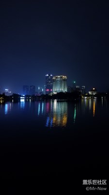 夜，邊走邊拍