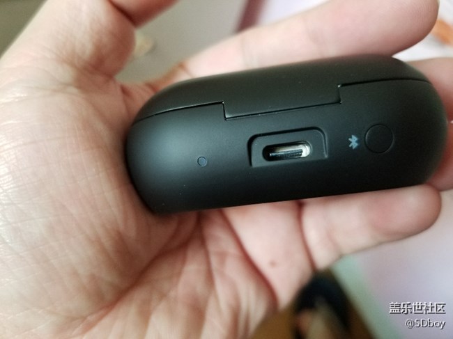 下午剛到的2018版gear iconX，支持bixby