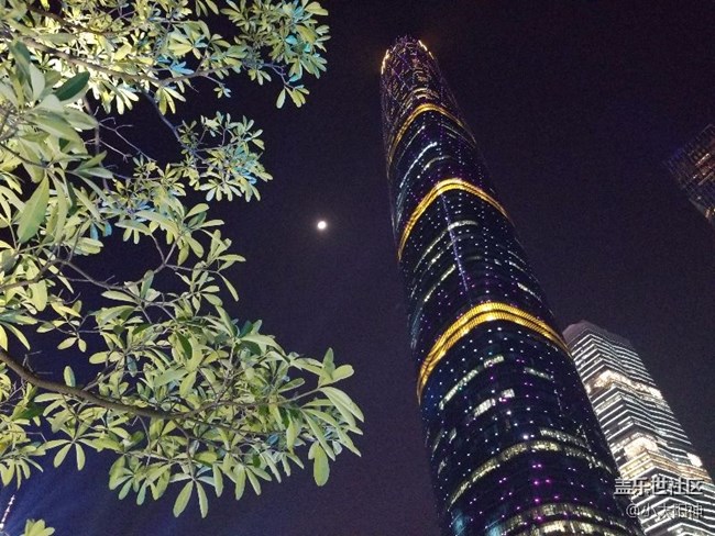 專業(yè)模式拍照的確挺強(qiáng)的啊