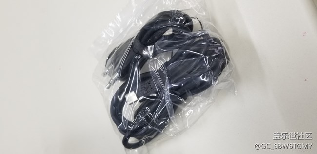 周六收到三星寄來的贈品，好開心，上圖分享快樂