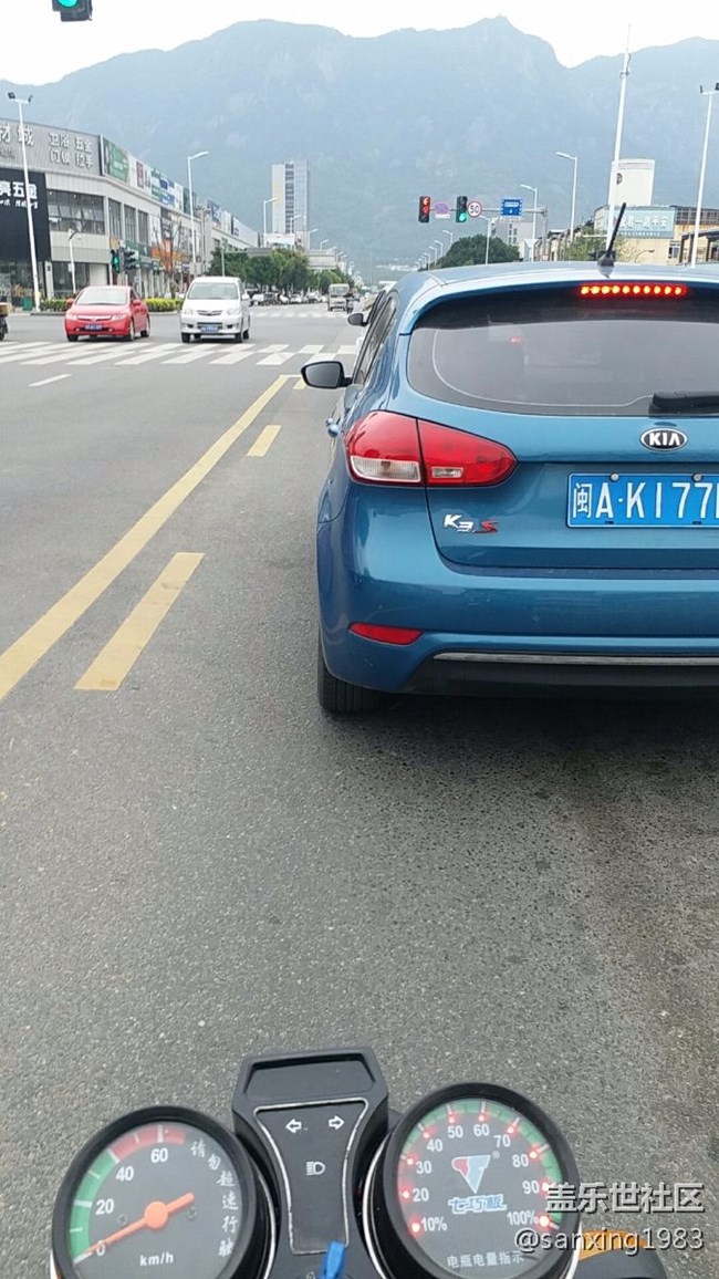 剛才更新了c7010感覺(jué)沒(méi)什么多了一個(gè)三星書(shū)