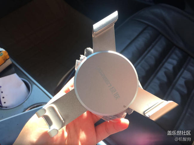 三星S7 edg搭配重力感應(yīng)車(chē)載手機(jī)支架測(cè)評(píng)