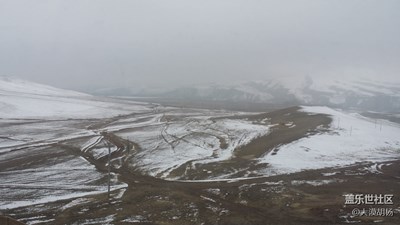 山舞銀蛇，原馳蠟象