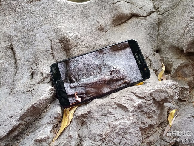 【C8體驗(yàn)團(tuán)】【創(chuàng)意】嘛哩嘛哩哄，讓三星C8的屏幕透明吧！