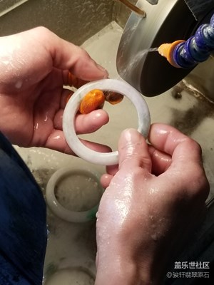 翡翠手鐲打磨