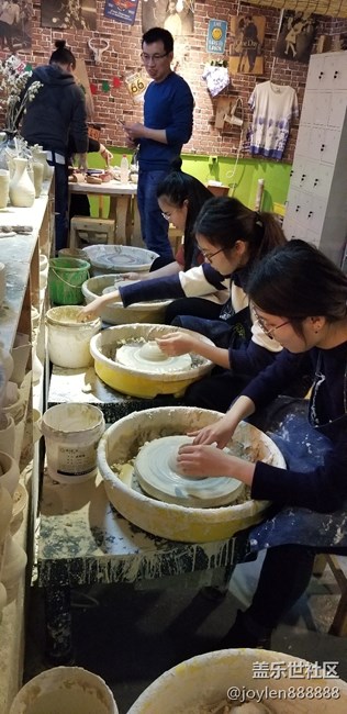 相約石器時(shí)代陶藝工作室