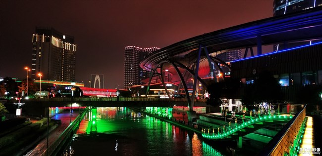 【Photo by Galaxy】不如跟我切磋一下夜拍吧，我先曬