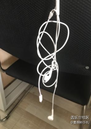 佛系90后都忍無可忍了，果斷換成三星耳機