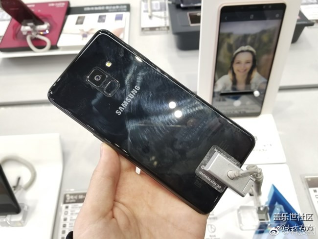 三星Galaxy A8/A8+是真的好看！