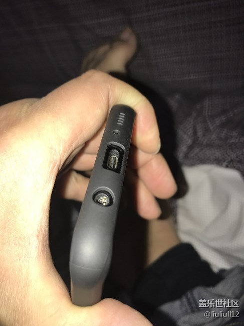 大家耳機(jī)孔是這樣嗎？