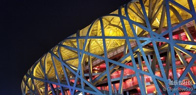 冬天里的鳥巢，下班之后一個(gè)人走在大街上，此刻很思念前女友