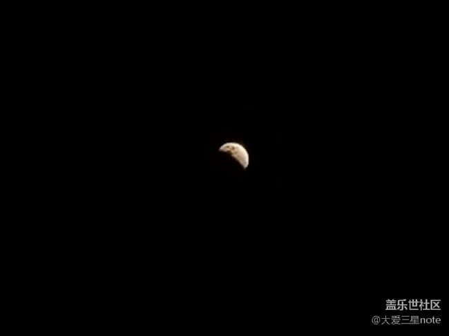 我想拍月亮，專業(yè)模式該怎么調(diào)？急