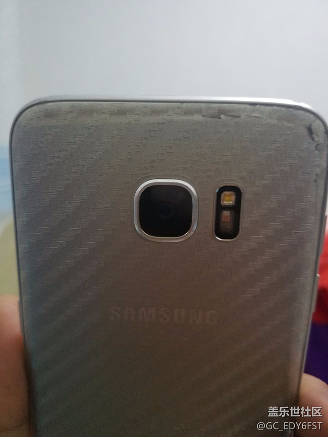 s7edge換完屏幕后蓋顏色大面積脫落 s7edge換完屏幕后蓋顏色大面積脫落