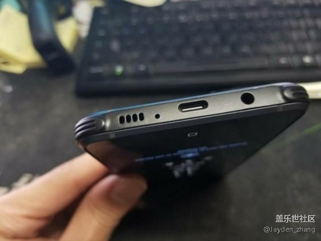S8 active