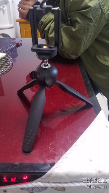 星幣商城兌換的三腳架到了