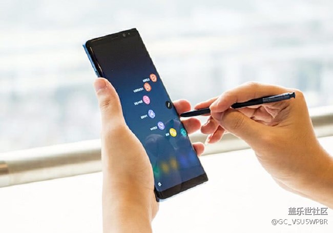 三星終于服軟，Note8降至新低價，網(wǎng)友吐槽：沒誠意