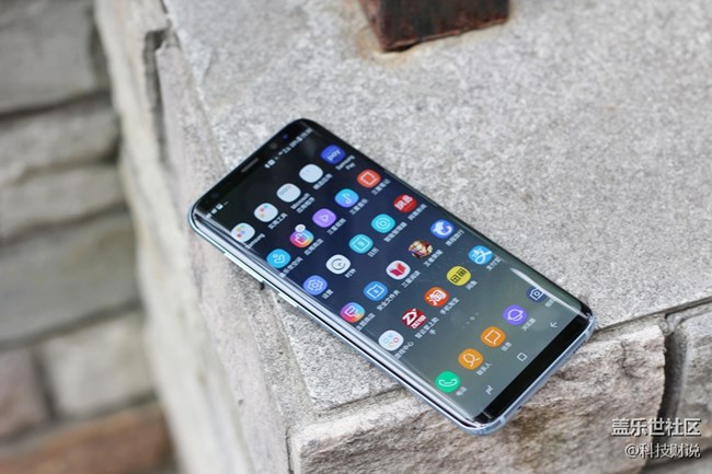 以S8+的素質現(xiàn)在一點也不過時，價格適中，合適入手