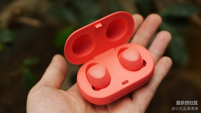 新健身時(shí)尚體驗(yàn) Gear IconX 2018 上手圖賞