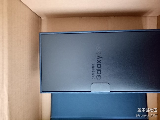 十號下午三點多到貨，開機上手，附圖（s9p，黑色，128G）