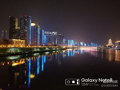 是不是8.0有關(guān)系么，還是來(lái)拍照吧