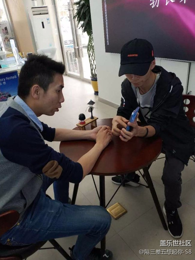 【9是這么簡單】新疆分公司庫爾勒小區(qū)曾松