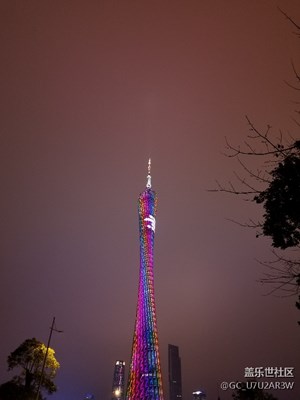 國行s8拍小蠻腰夜景