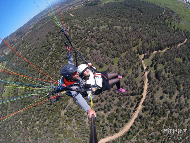 小妮子的浪漫土耳其之旅-滑翔傘