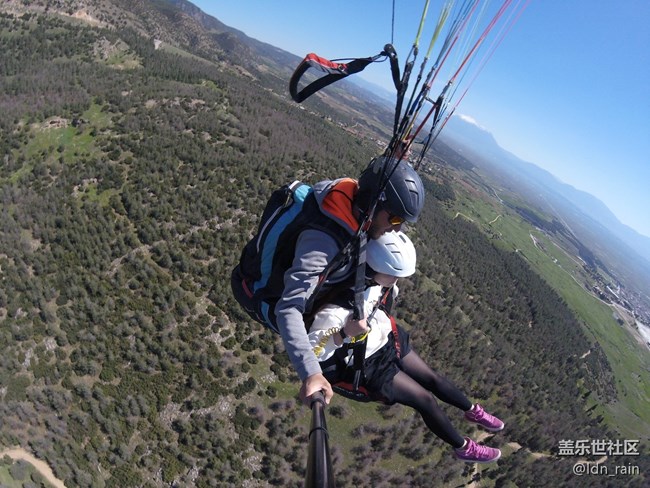 小妮子的浪漫土耳其之旅-滑翔傘