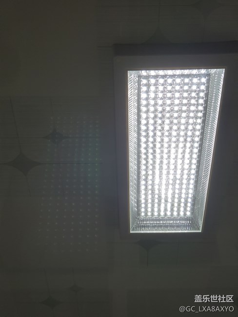 s9+夜拍強(qiáng)光下有重影  嚴(yán)重問題