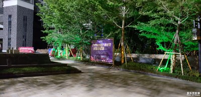 晚上九點(diǎn)路邊隨手拍by s9+