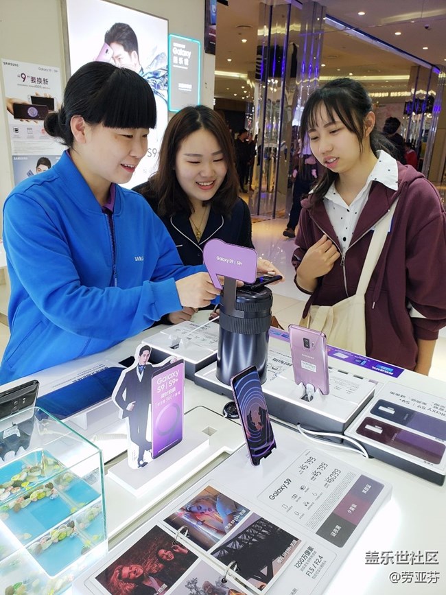 :浙江分公司紹興區(qū)域_      導(dǎo)購(gòu)員勞亞芬（付出總會(huì)有回報(bào)）