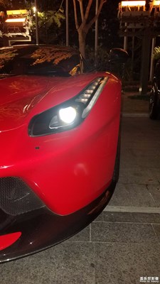 法拉利拉法，千萬超跑，特意趕過去看。