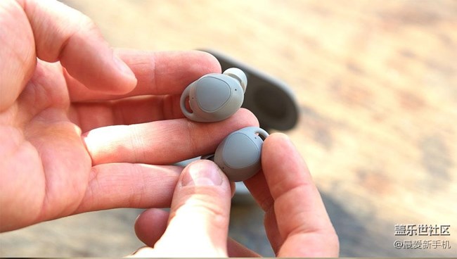 它才是2018真*市場當之無愧的時尚寵兒