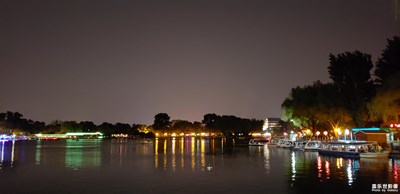 后海公園，夜景很美
