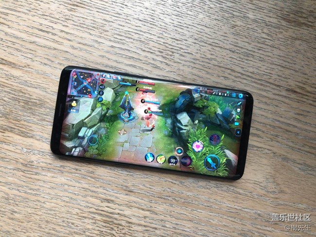 三星S9+ 比較一下 華為P20 Pro的游戲體驗(yàn)