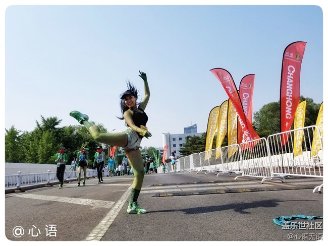 歡樂(lè)的北京泡泡跑 歡樂(lè)的北京泡泡跑