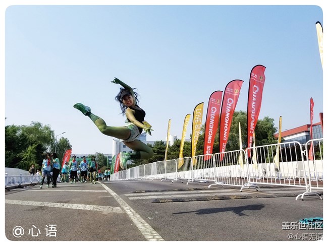 歡樂(lè)的北京泡泡跑 歡樂(lè)的北京泡泡跑