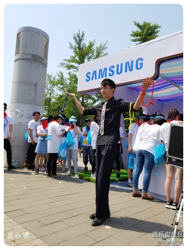 歡樂(lè)的北京泡泡跑 歡樂(lè)的北京泡泡跑