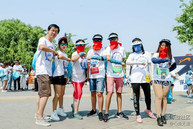 歡樂(lè)的北京泡泡跑 歡樂(lè)的北京泡泡跑