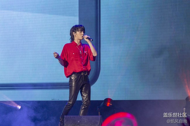 參加了一場(chǎng)“不正經(jīng)”的發(fā)布會(huì) 參加了一場(chǎng)“不正經(jīng)”的發(fā)布會(huì)