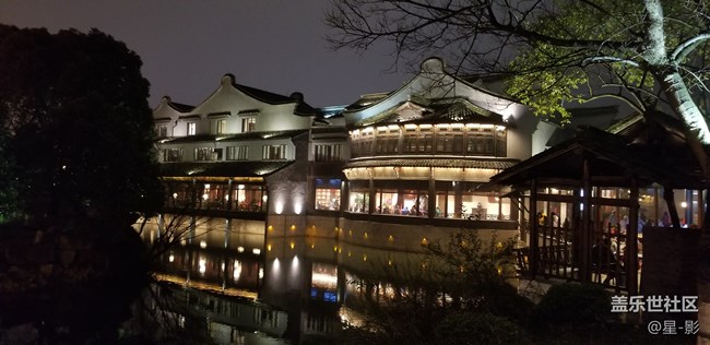 夜景來(lái)幾張